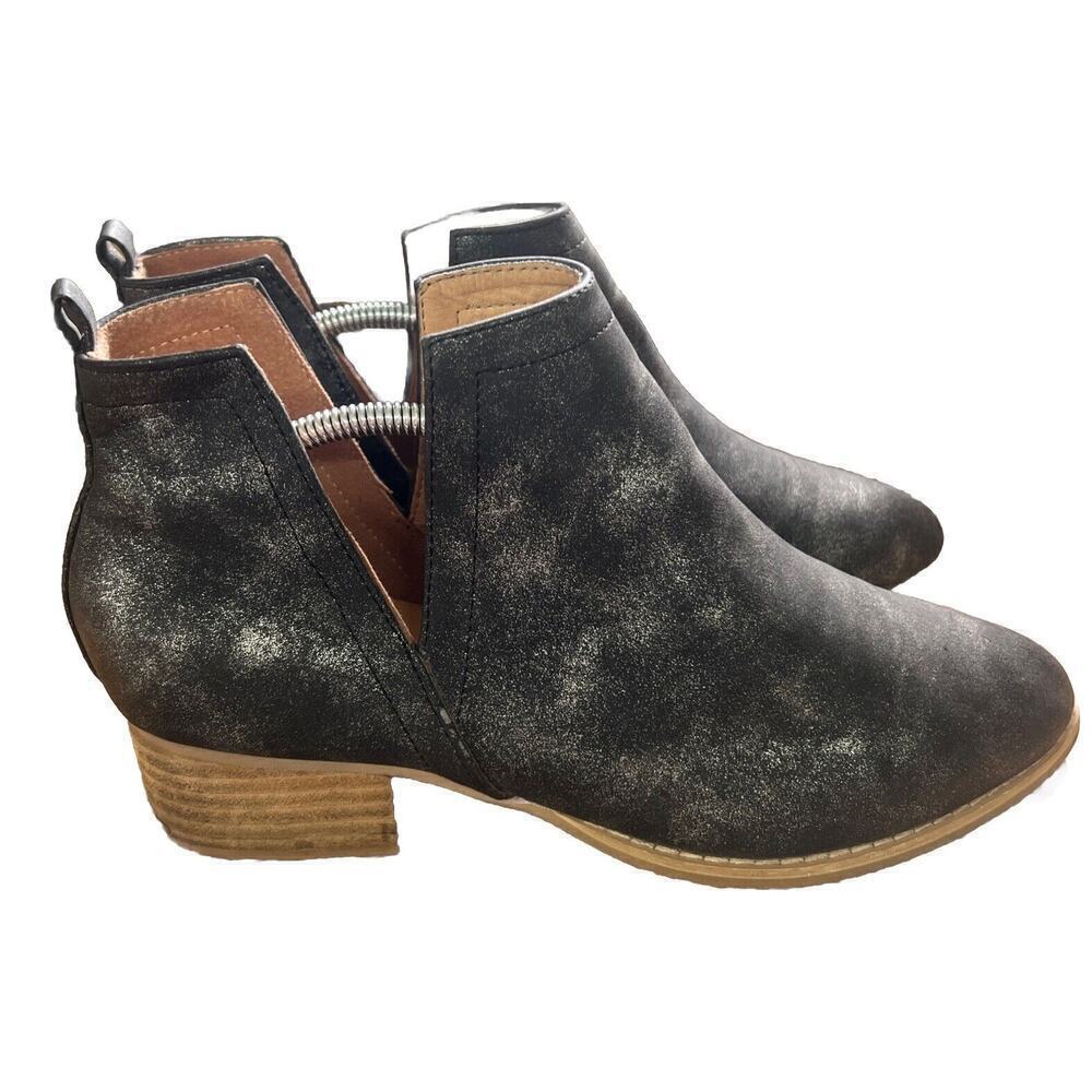 EUC Arider‎ Girl Gray Silver Highlights Super Cute V-Cut Booties Size 9